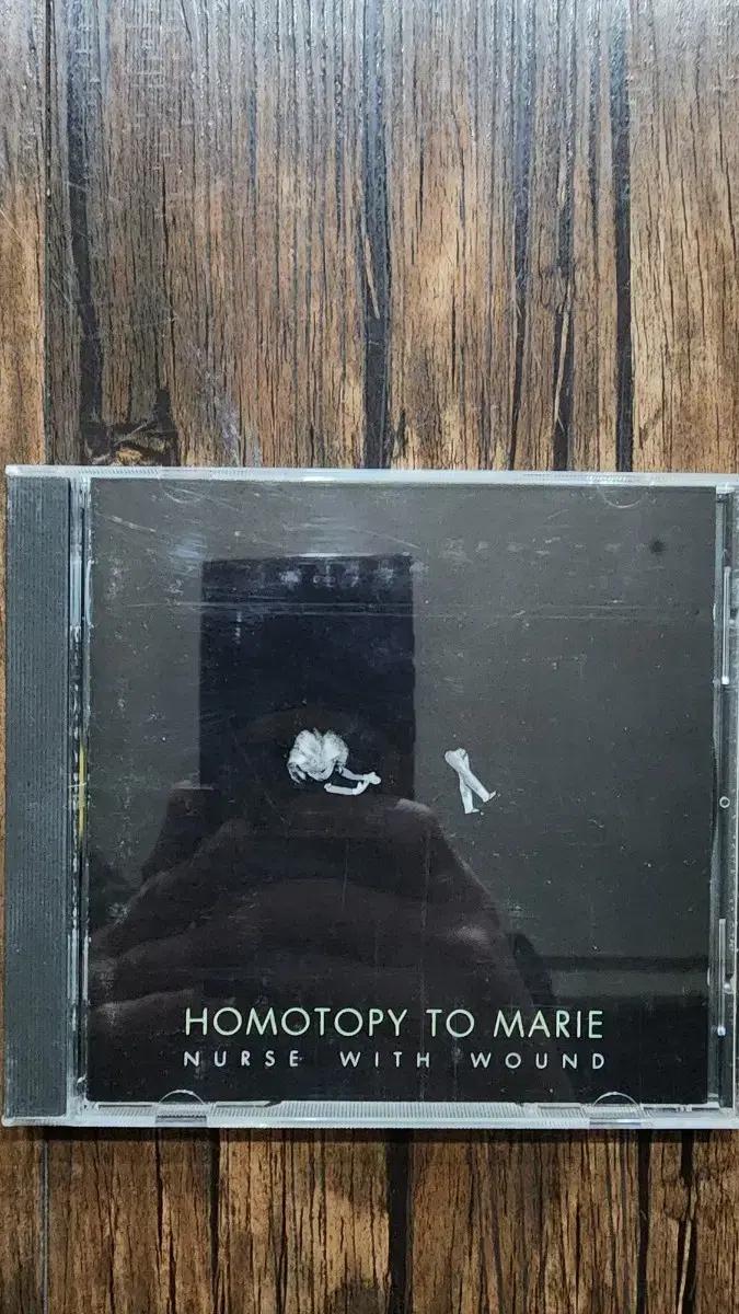Nurse with wound - Homotopy to Marie