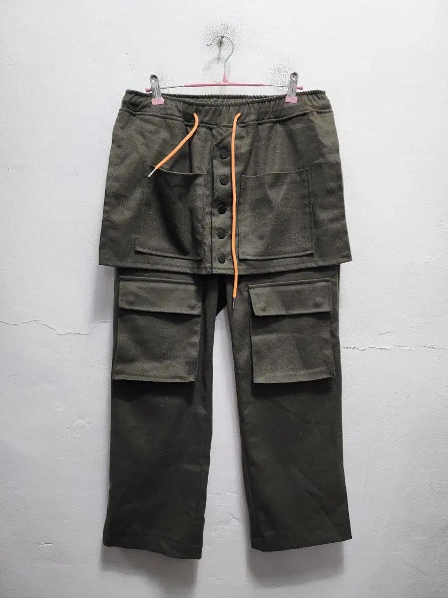 SAC STUDIO 레이어드 엔지니어드 카키 슬랙스