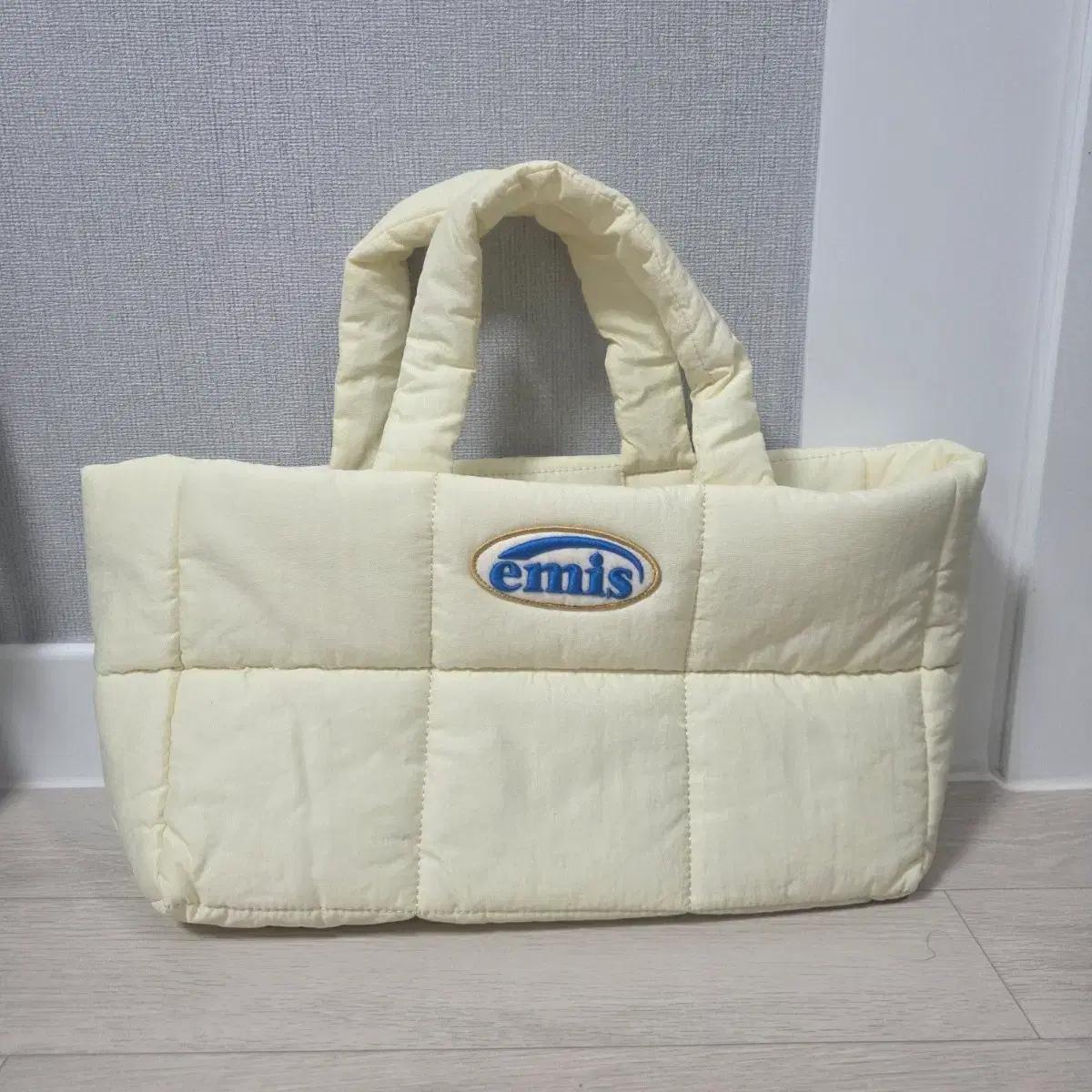 emis 퀼팅 누빔 토트백 아이보리