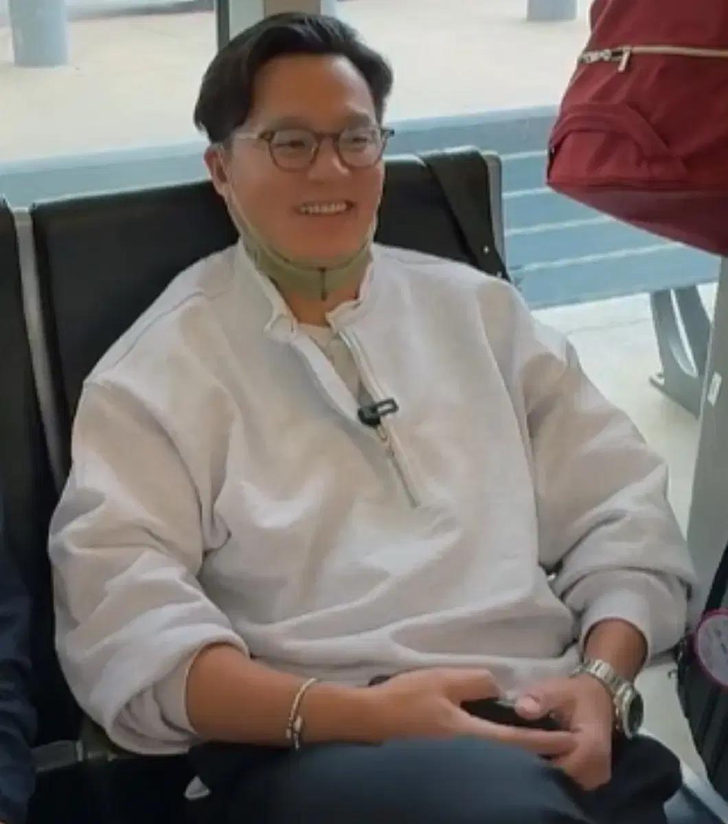 [새상품] 렉토 로우 엣지 카라 스탠드 하프 집업 반집업 맨투맨 그레이