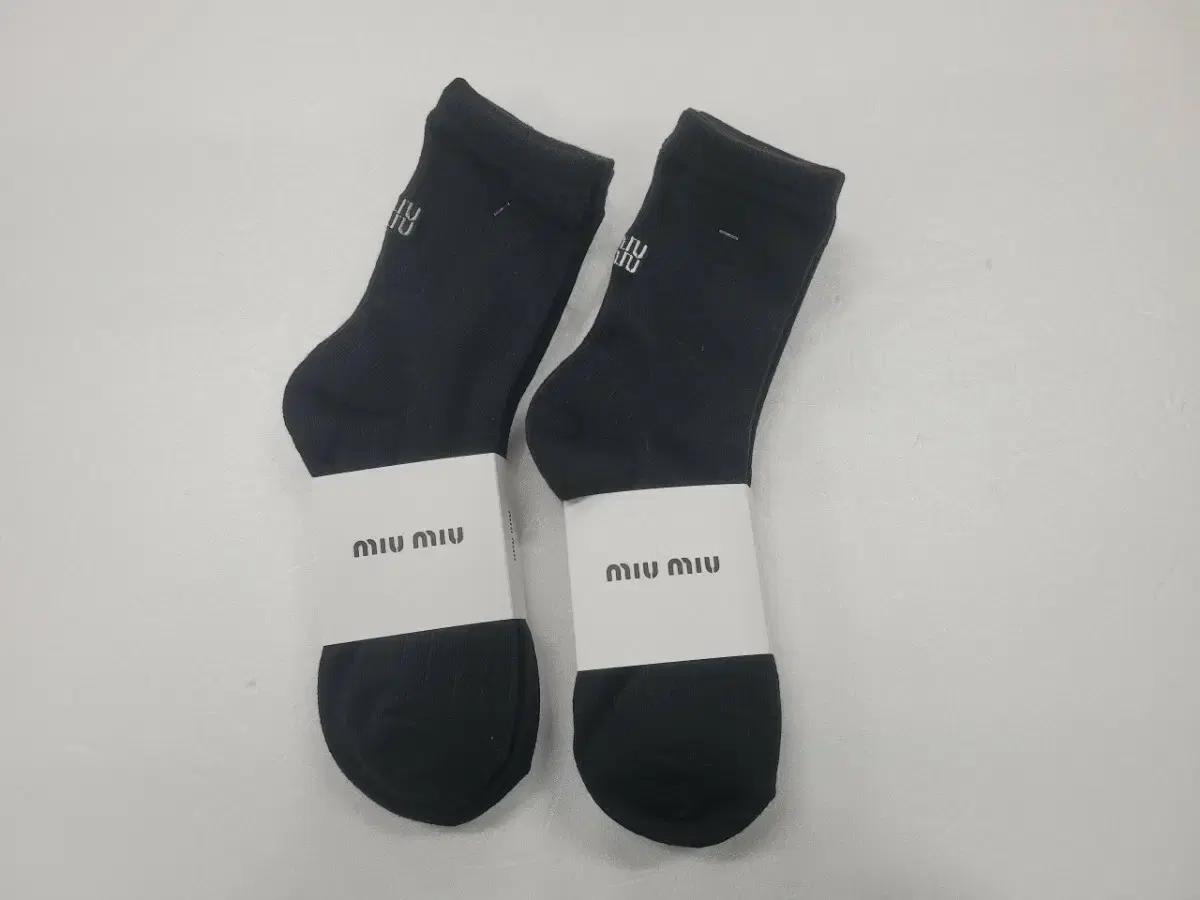 미우미우 검정 여자양말 8켤레