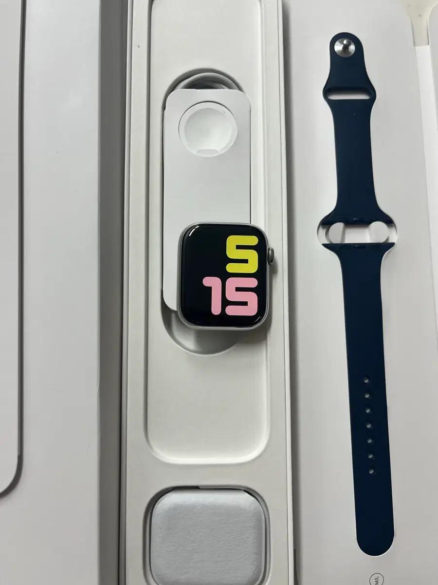 애플워치8스테인리스 45mm 실버 SSS급