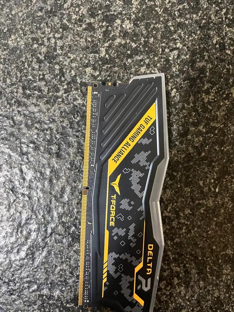 Teamgroup Tforce 16GB DDR4 3200h CL16 램
