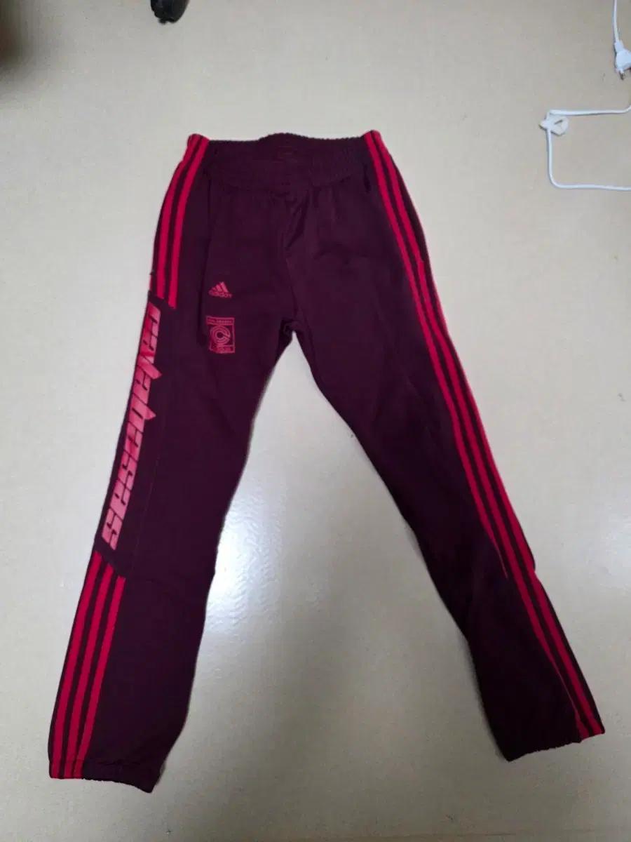 아디다스 트레이닝 팬츠 이지 yeezy 칼라바사스 팬츠 버건디 xs