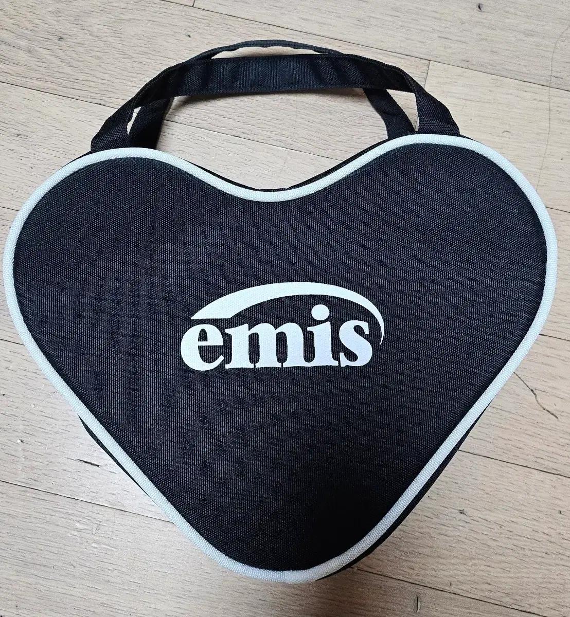 emis 에미스 하트 가방 블랙