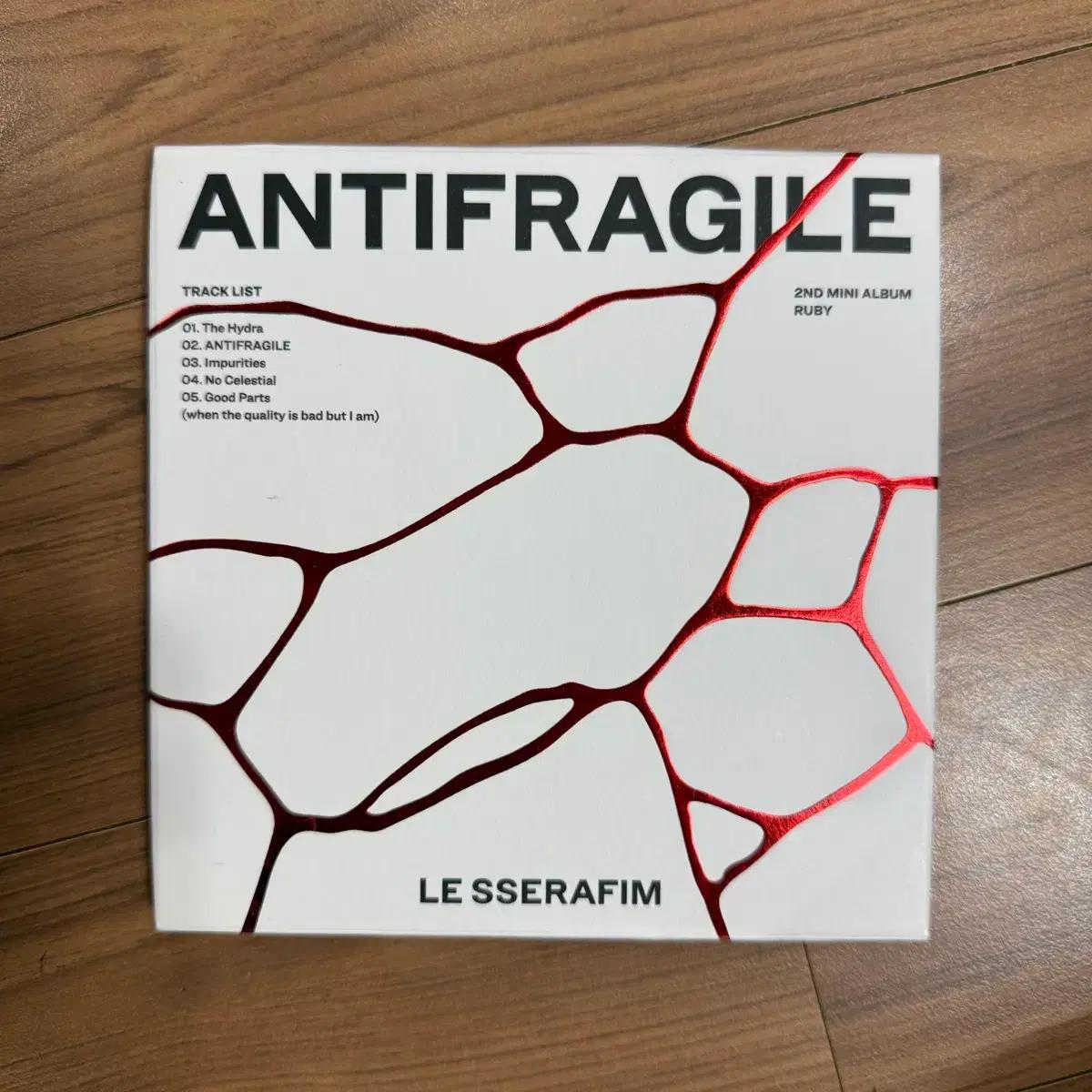 르세라핌 LE SSERAFIM 미니 2집 ANTIFRAGILE
