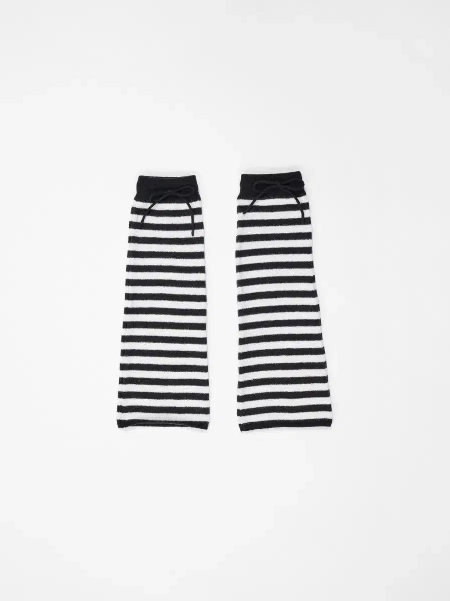 BOCBOK fluffy leg warmer (black&ivory)