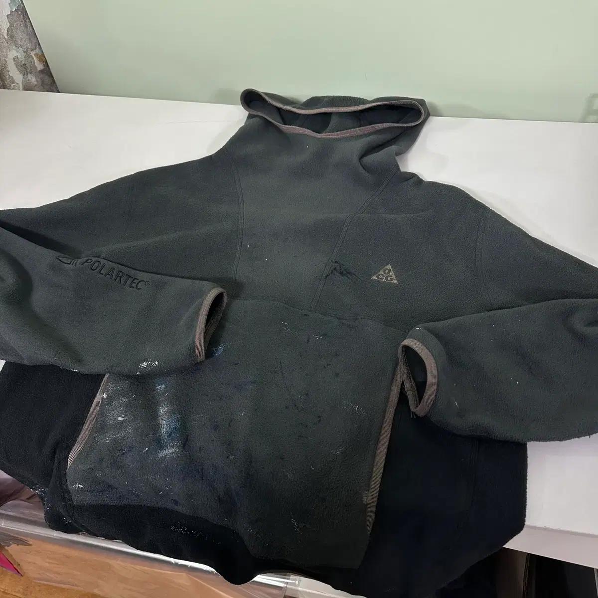 95 나이키ACG 차콜 써마핏 폴라텍 페인팅 플리스 후드티