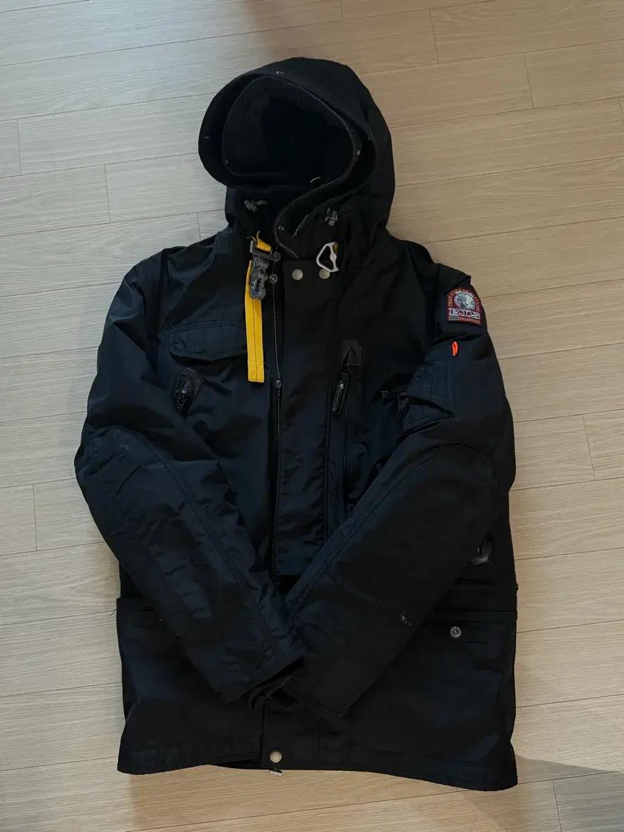 파라점퍼스 패딩 점퍼 L 사이즈 급처