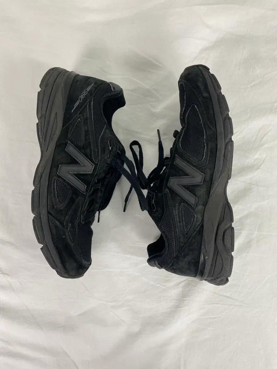 뉴발란스 990 v4 블랙 USA 275 <66>
