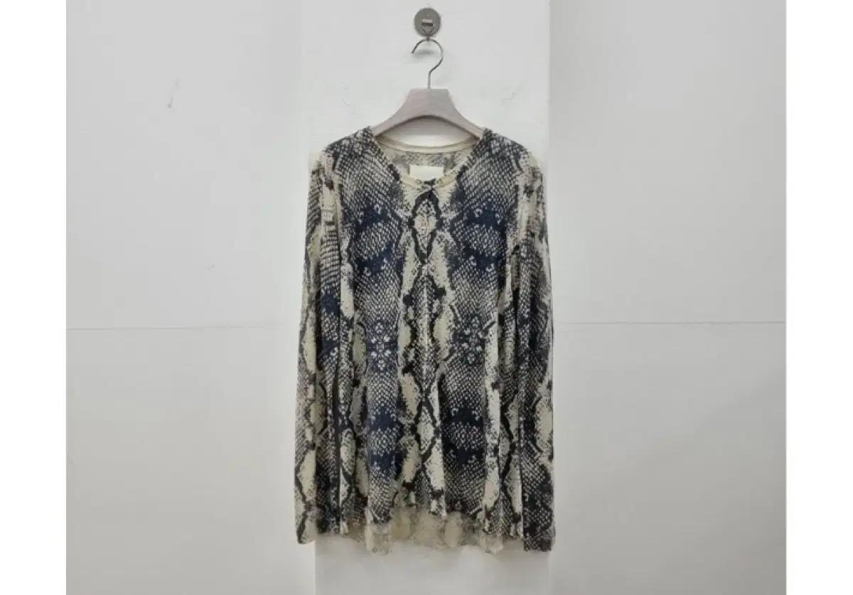 Zadig & Voltaire 쟈딕앤볼테르