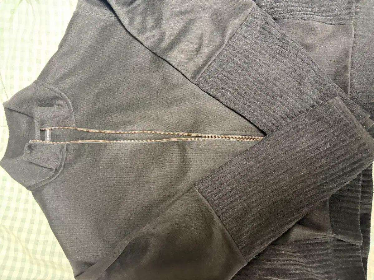해칭룸 Double Sleeve Track Cardigan Black