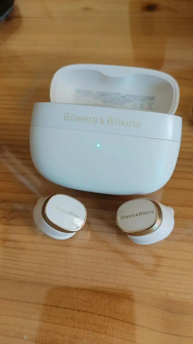 Bowers&Wilkins Pi8 화이트 무선이어폰