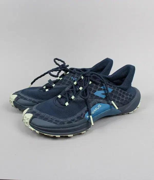 (260)New Balance Minimus Trail