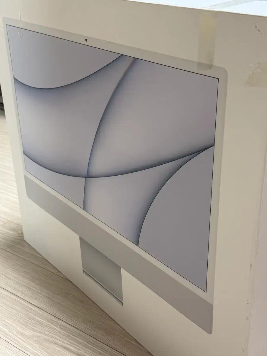 애플 iMac 24인치 실버 A2438 리퍼 새상품
