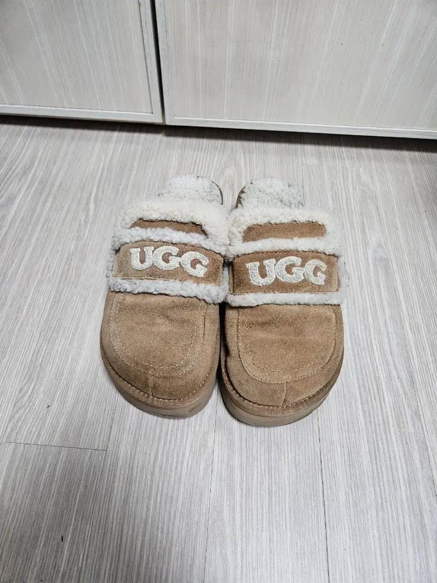 어그 슬리퍼 255-260