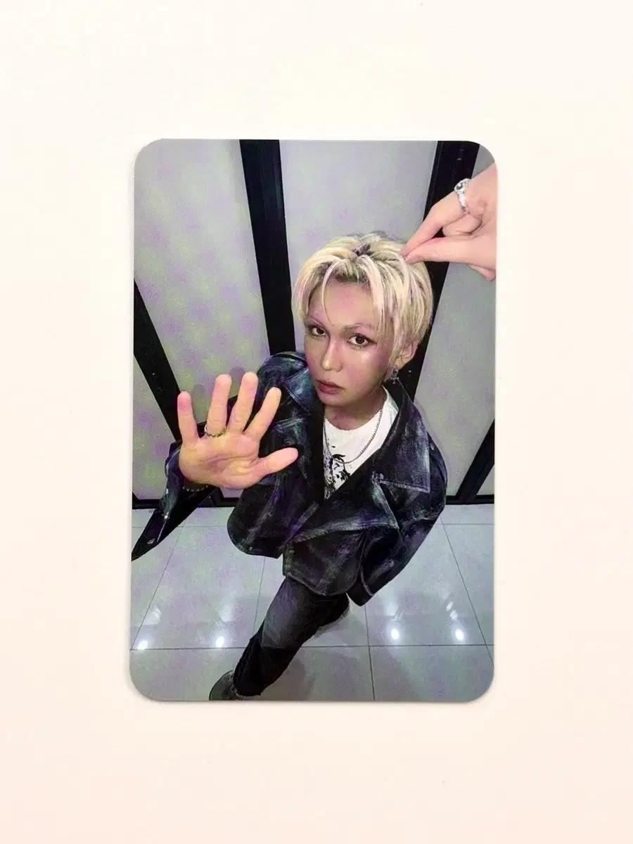 Hyun 현 xlov 엑스러브 pc poca 포카 pc 키링샷