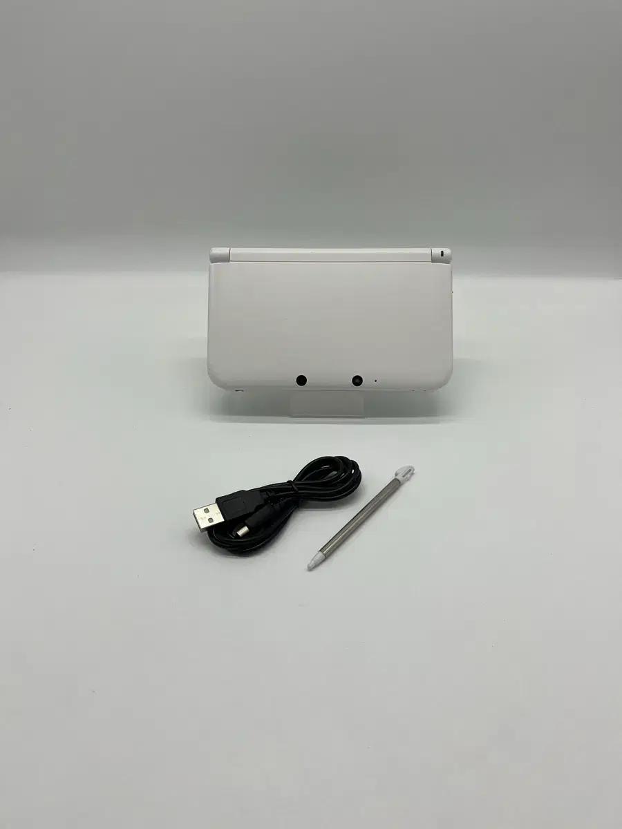 닌텐도 3DSXL 화이트 (국내정발 , 풀구성 , 구큰다수)