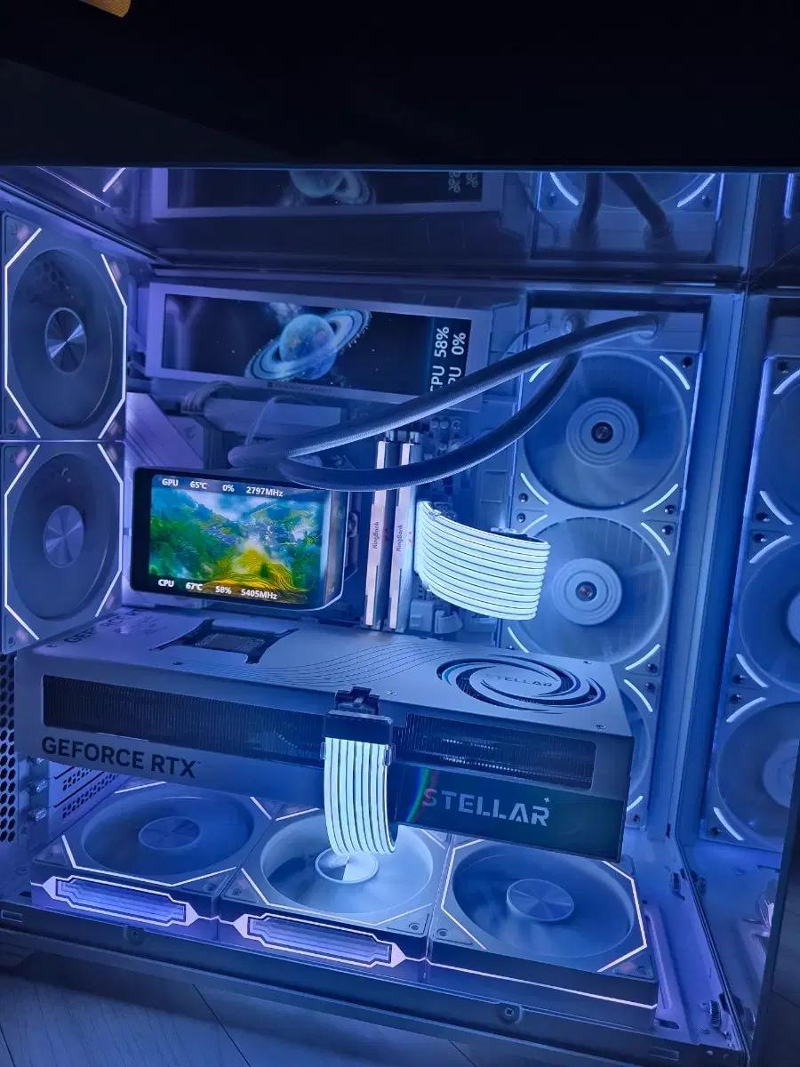 라이젠9 9950X3D RTX5090 리안리 PC 팝니다