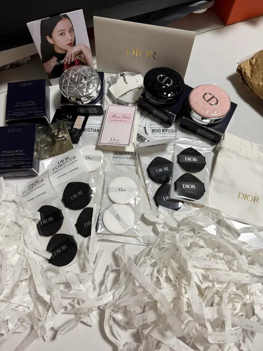 디올 쿠션 파운데이션 + 퍼프 리필 세트 한정판 개별가격