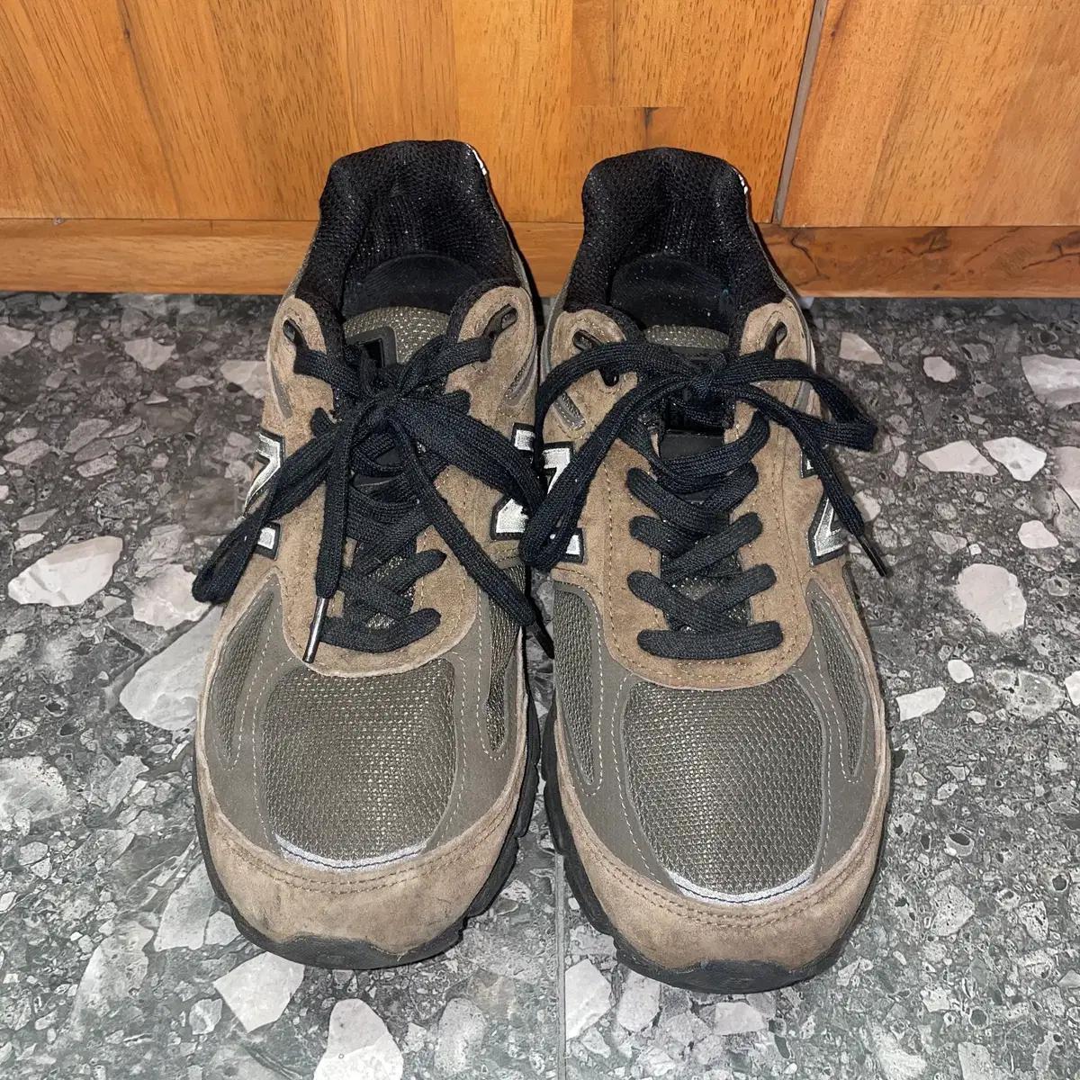 New Balance 990v4 Military Green (270)