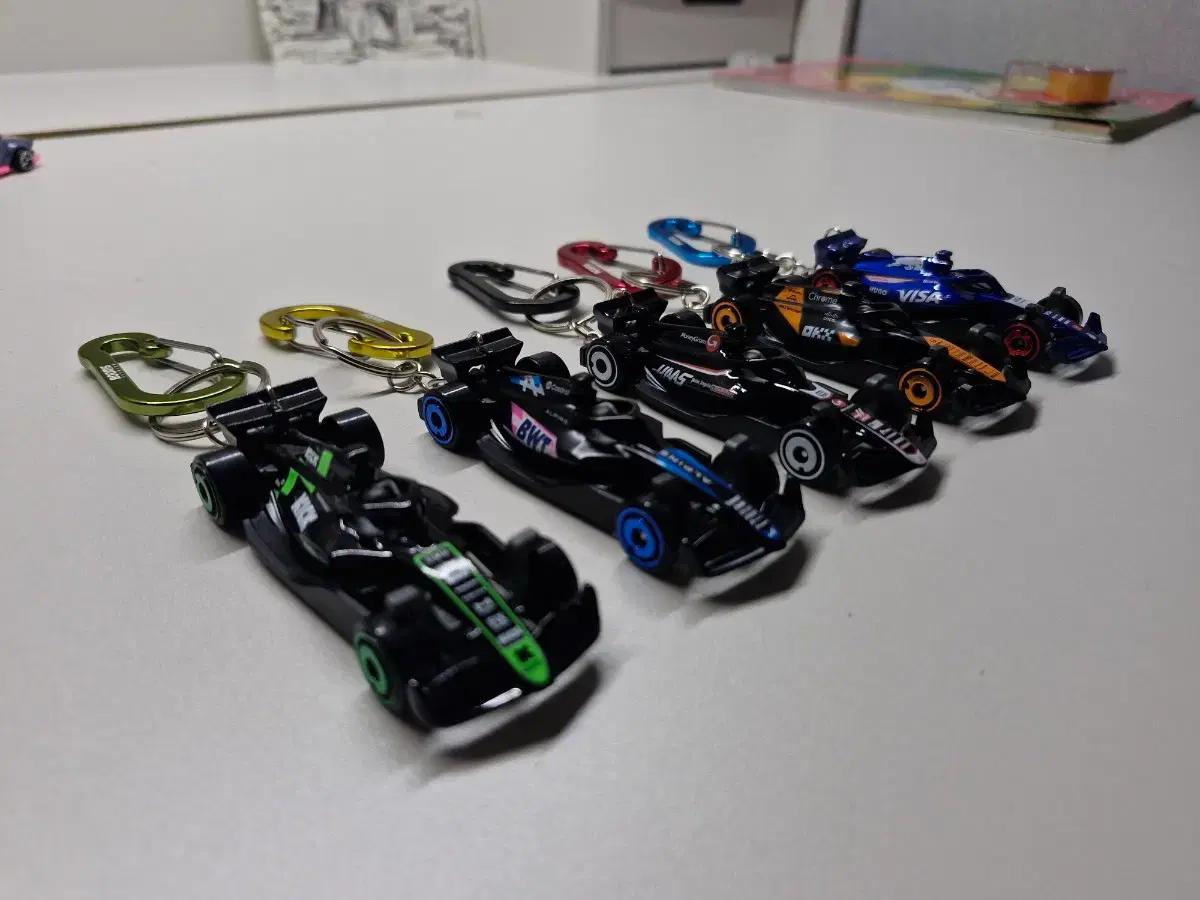 핫휠 F1 키체인 판매합니다 (수제)