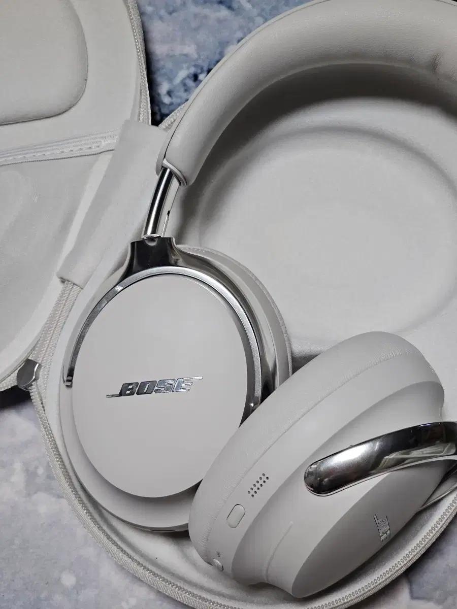 보스 QC 울트라 2세대 헤드폰 화이트