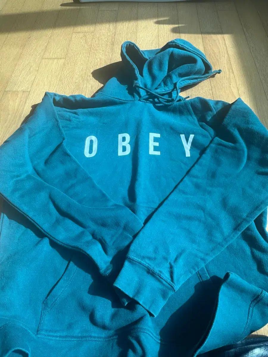 오베이 OBEY 후드티 청록색 여성