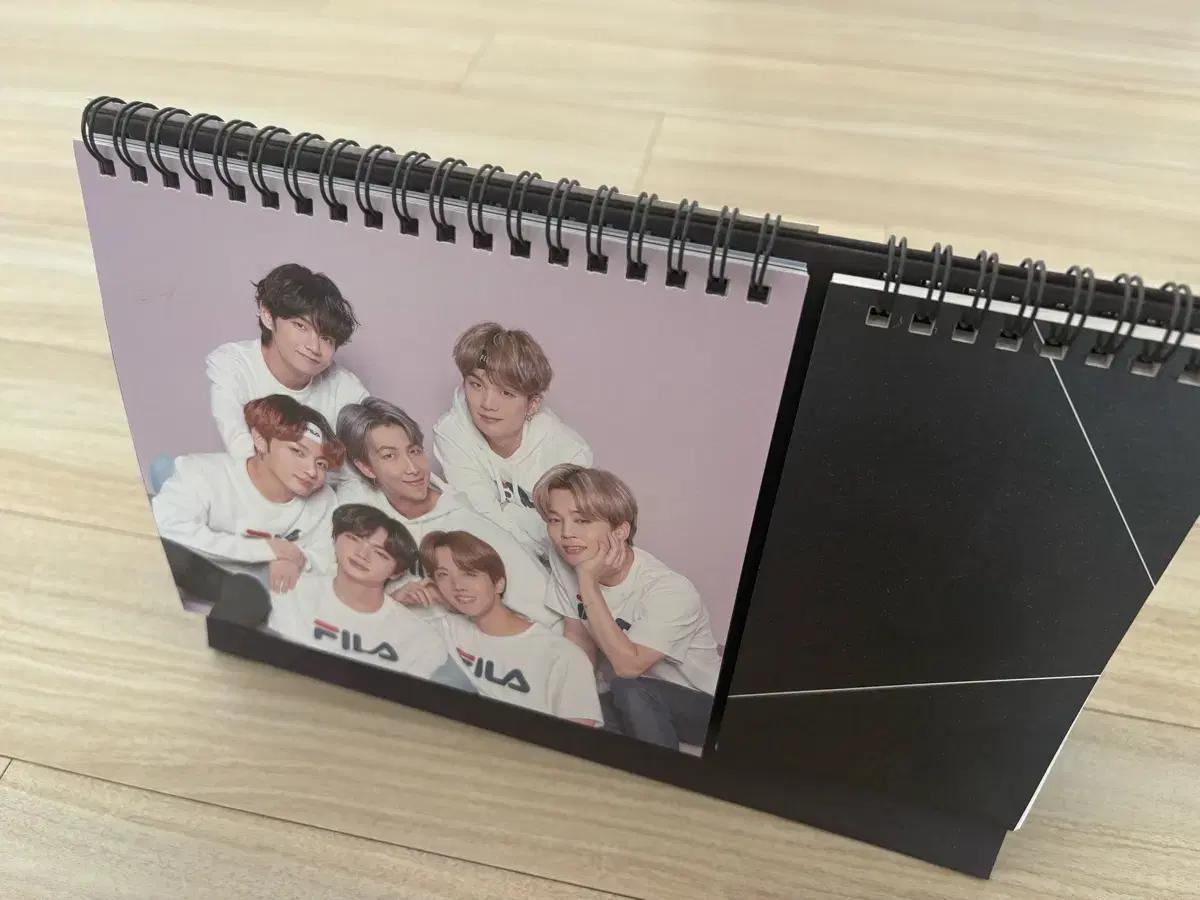 BTS 방탄소년단 필라 2021 달력 판매
