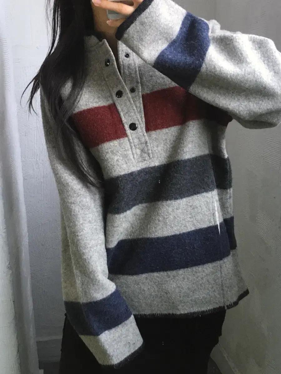 Woolrich 울리치 단가라 쓰리버튼 울 혼방 하프니트
