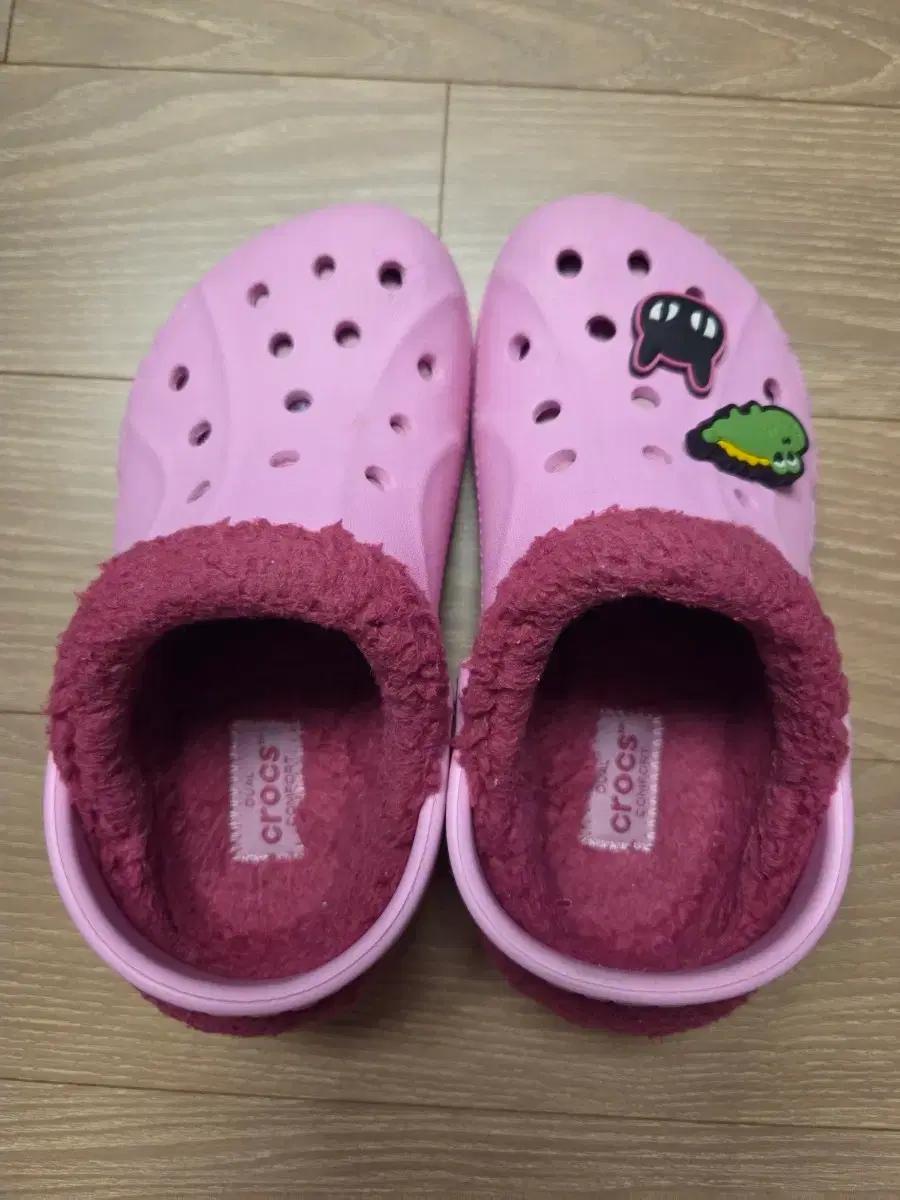 크록스 털 슬리퍼 핑크색