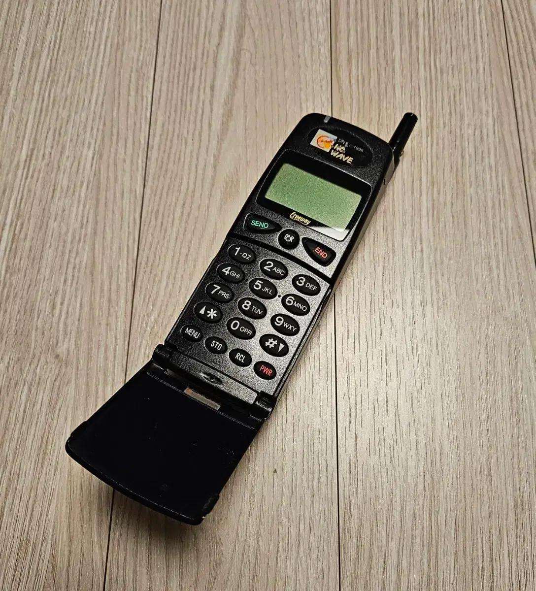 옛날 오래된 lg 핸드폰 레트로 90년대 올드폰 ldp-880