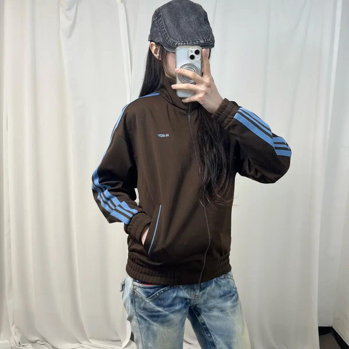널디 초코브라운 져지