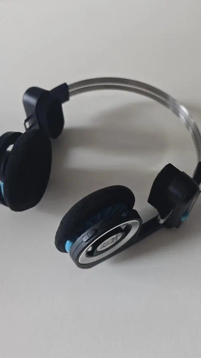 코스 Porta Pro 헤드폰 블루투스