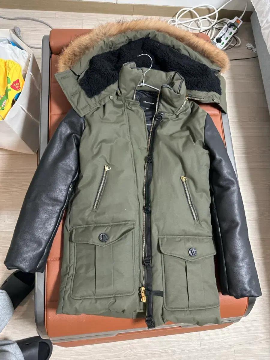 Mackage 맥케이지 레더 슬리브 패딩 점퍼