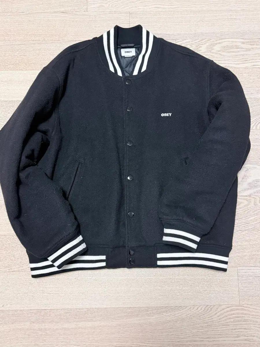 오베이 바시티 자켓 xl