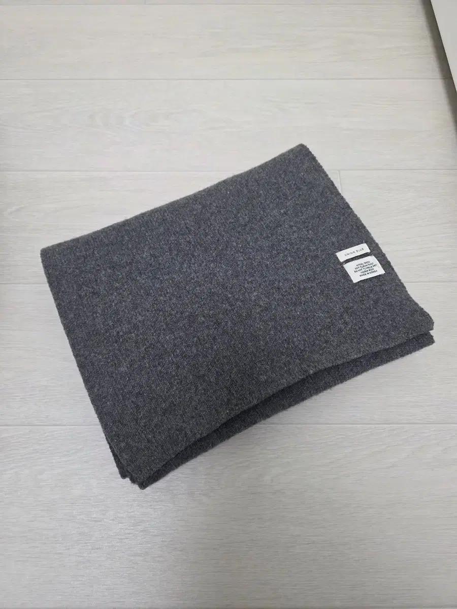 유니온블루 / PURE WOOL LONG MUFFLER [GRAY]
