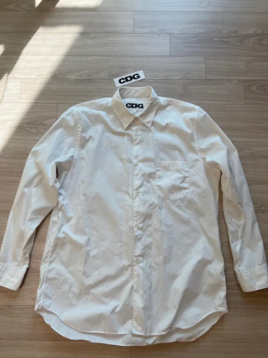 꼼데가르송 / CDG 화이트 셔츠 / L
