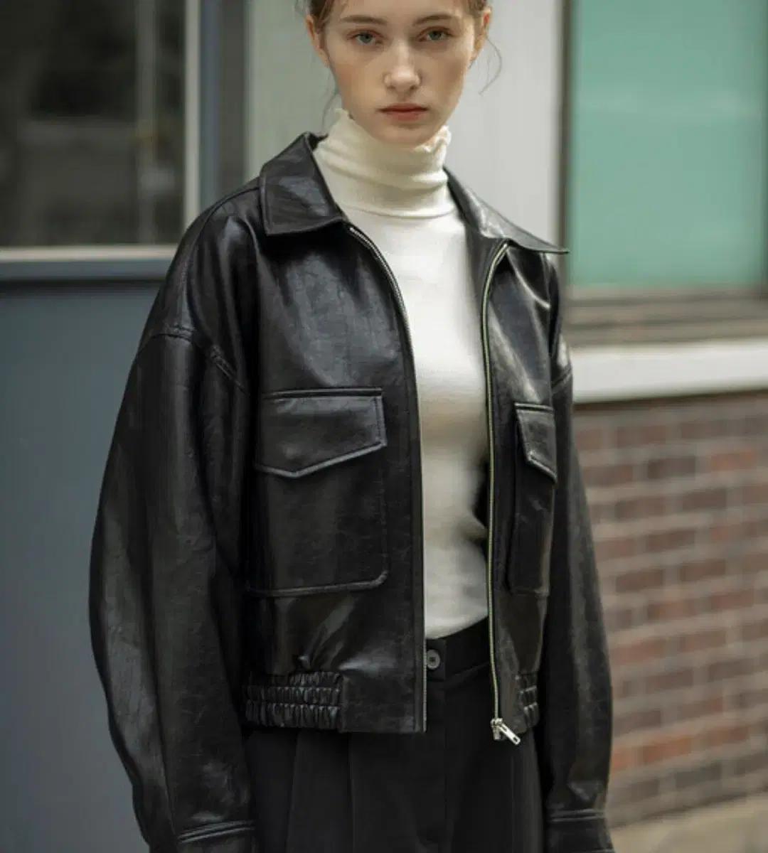 시야쥬 레더 자켓 블랙(fake leather bomber jacket)