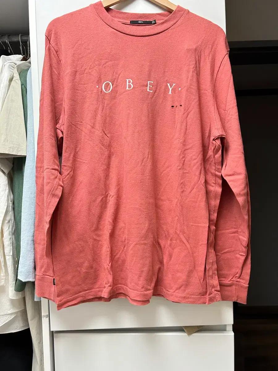 오베이 OBEY 핑크색 긴팔 티셔츠