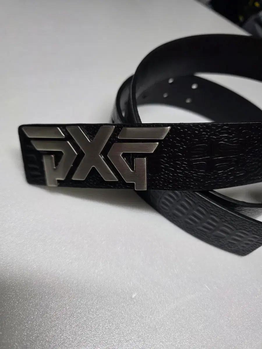PXG 블랙 가죽 벨트