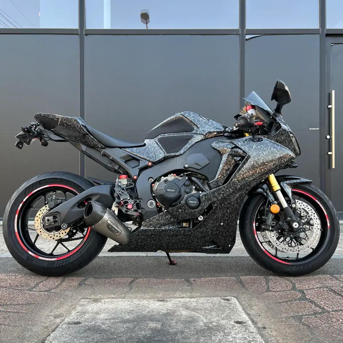 혼다 CBR1000RR 요시무라 풀배기 [17년식/5세대/풀옵션]대차가능
