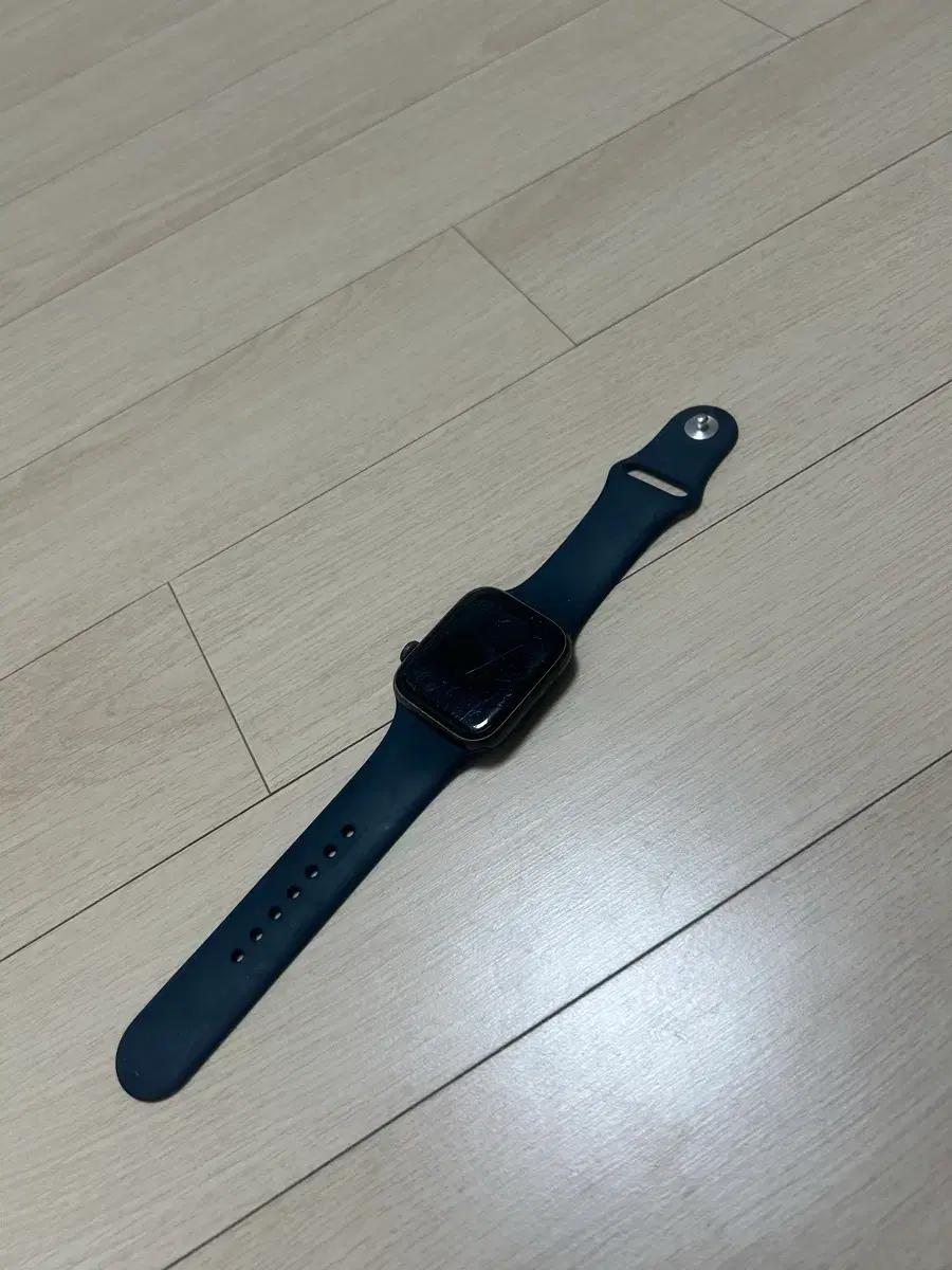 애플워치 SE 44mm 스페이스 그레이 판매