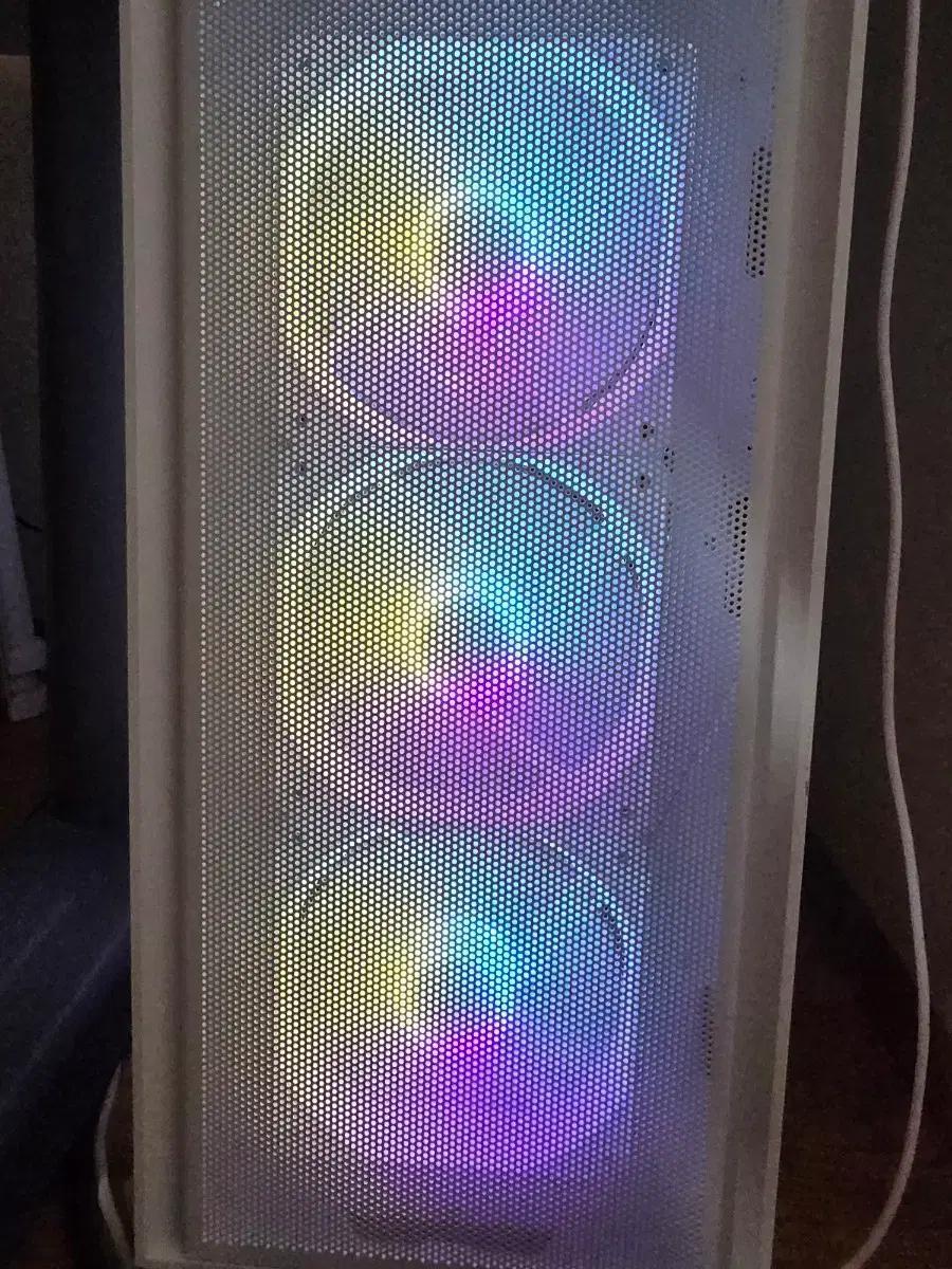 Ryzen 7 9700X + RTX 4060Ti / DDR5 32GB