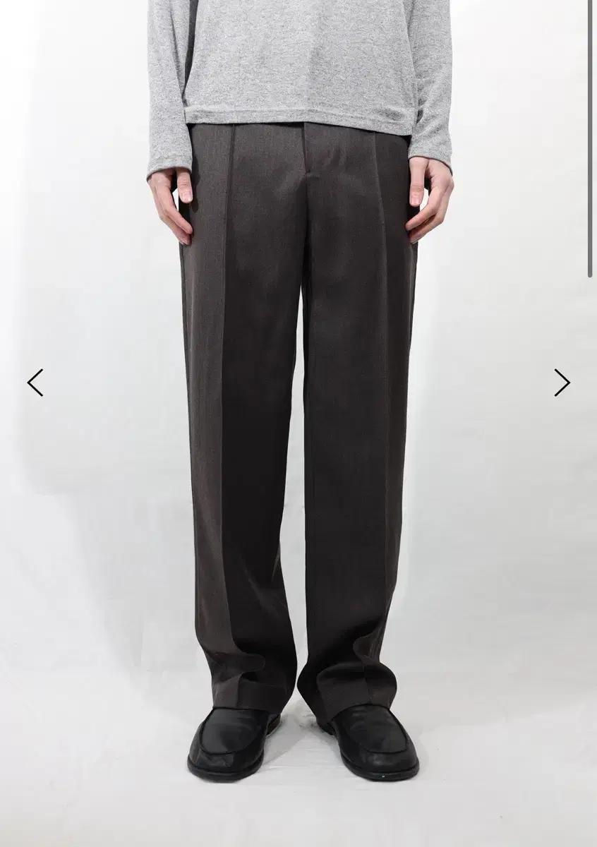 les Stitch crease trouser (port) 2사이즈