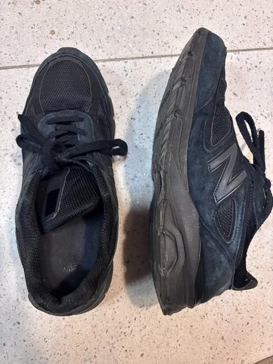 [us11]뉴발란스 990v4 트리플블랙