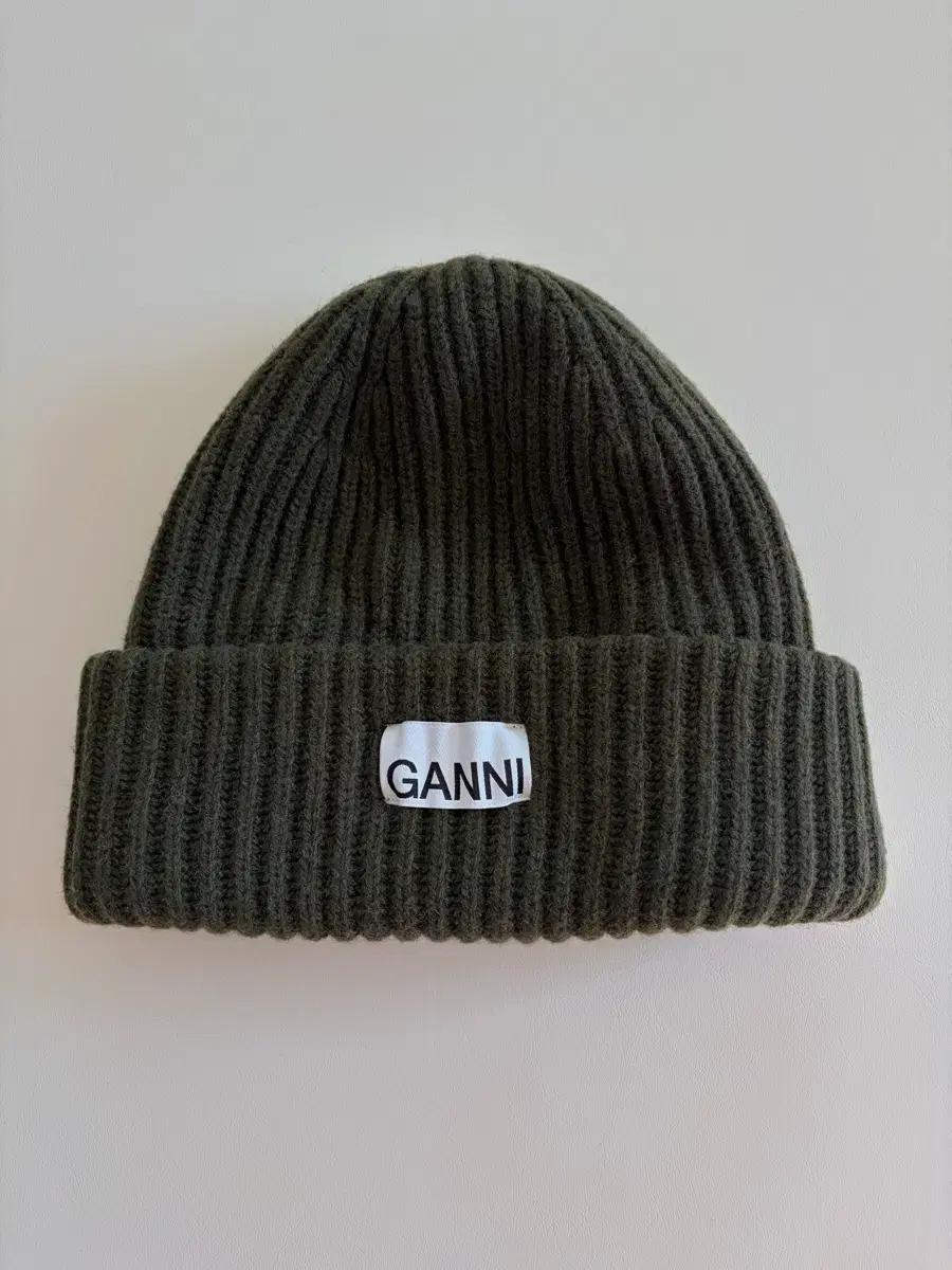 GANNI 가니 울 비니 카키