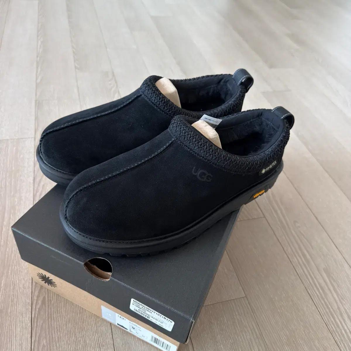 (새상품, 270mm) 어그 UGG 타스만 GTX 블랙 고어텍스