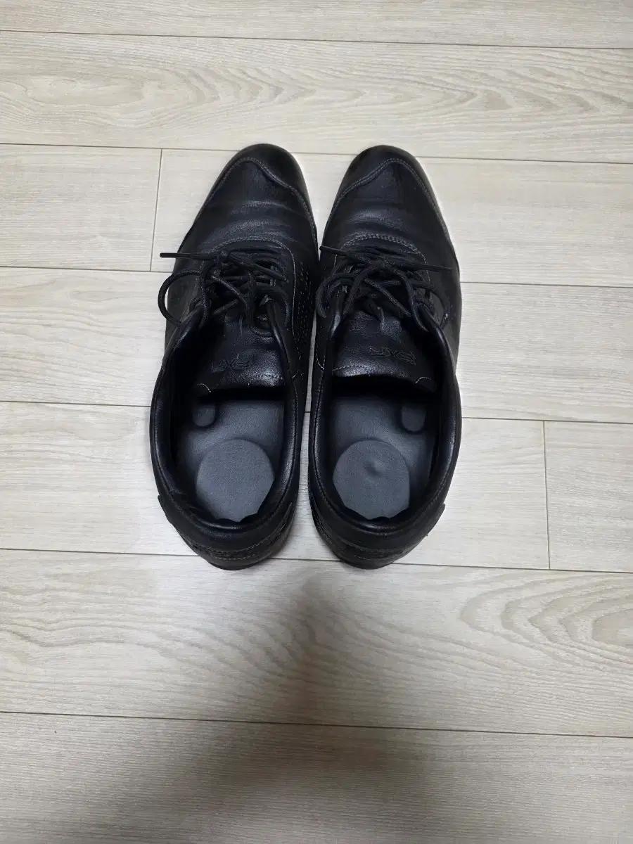 ESR 신발판매합니다