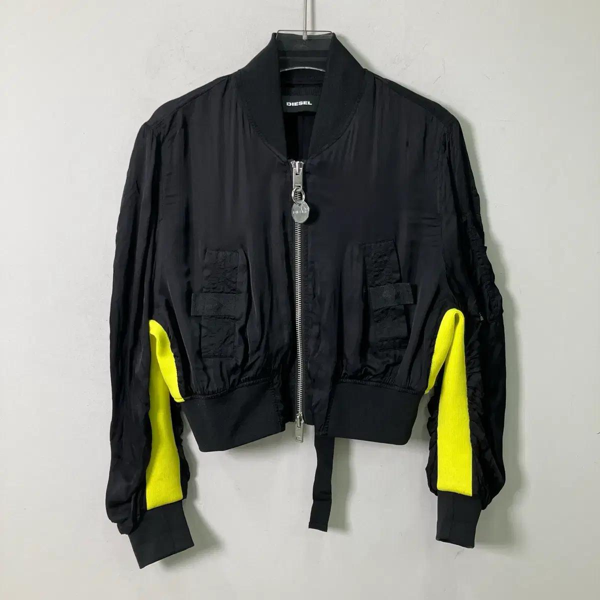 Diesel 디젤 셔링 크롭 봄버 자켓 XS